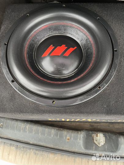 Аудиосистема в машину