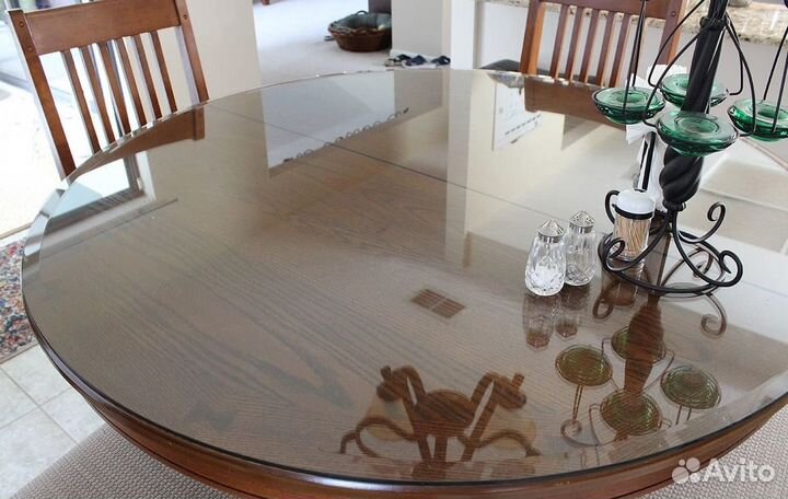 Стеклянная столешница на заказ