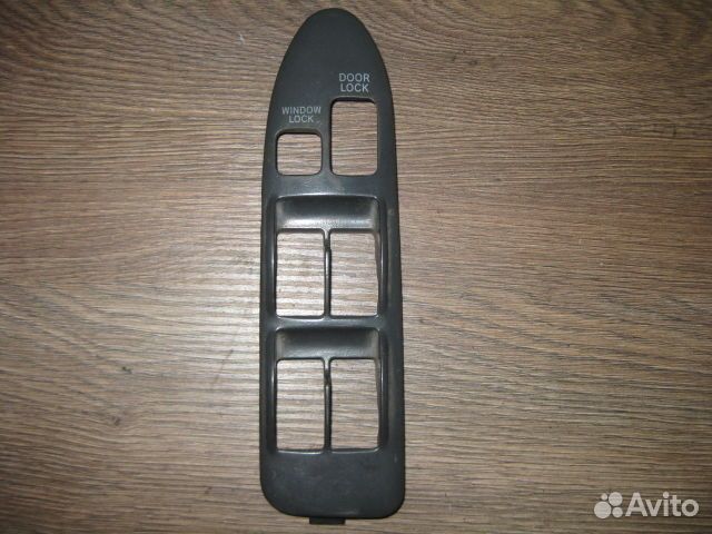 Накладка блока управления стеклоподъемниками Toyot