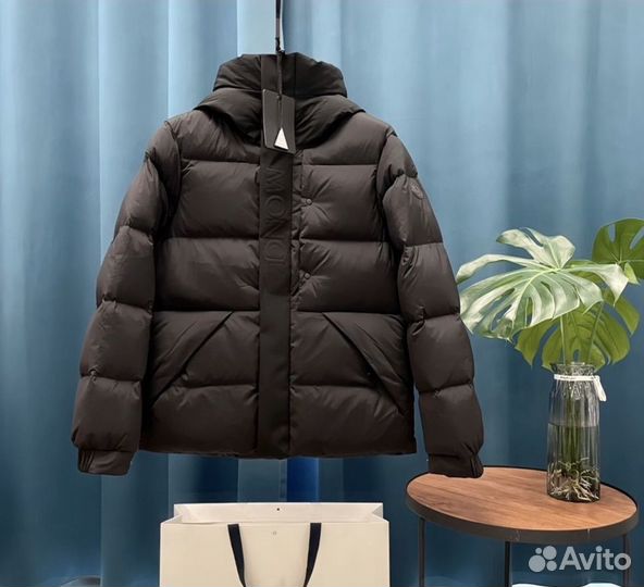 Пуховик moncler зимний