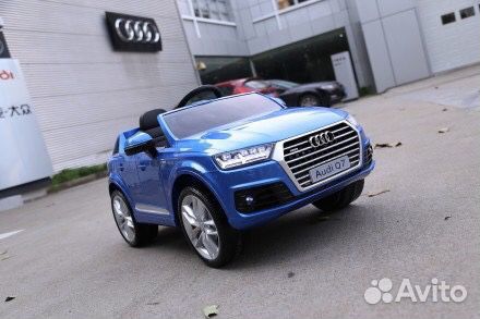 Электромобиль Audi Q7 luxury 2.4G 12V