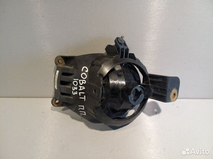 Фара противотуманная передняя правая Chevrolet