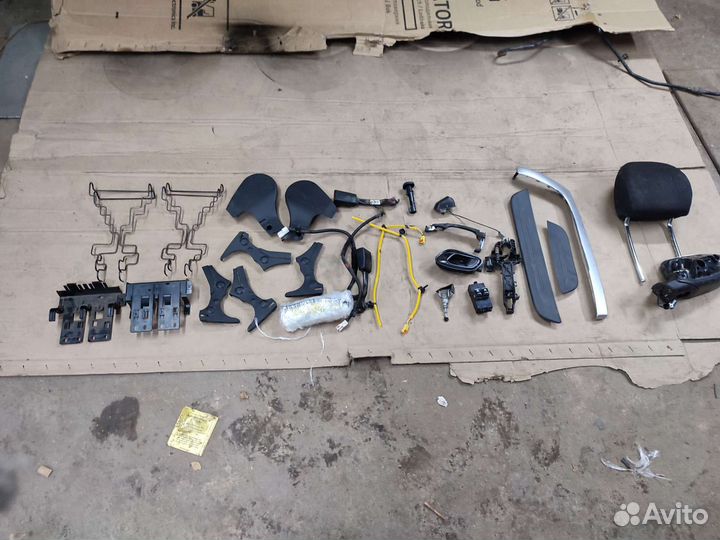 Сиденья и мелочи кним на Киа ceed 2 JD