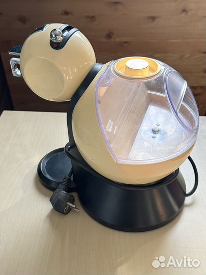 Кофемашина Nescafe dolce gusto
