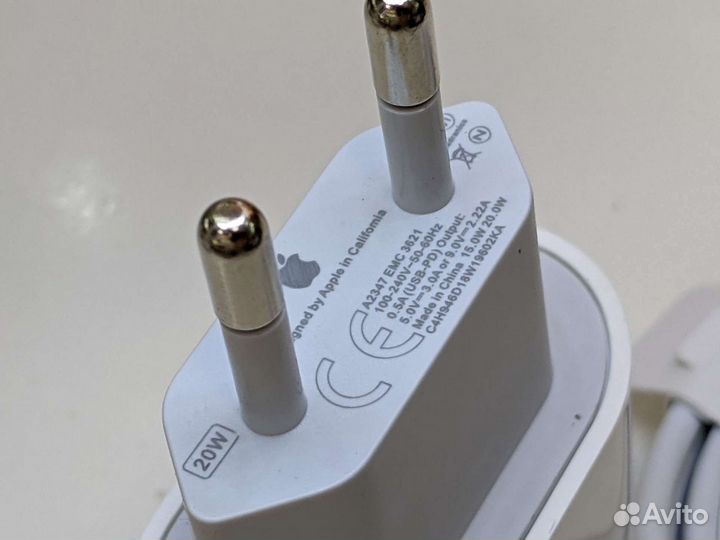 Зарядное устройство для iPhone