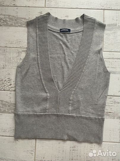Жилет трикотажный 44-46