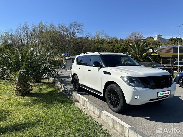 Nissan Patrol 5.6 AT, 2011, 201 100 км