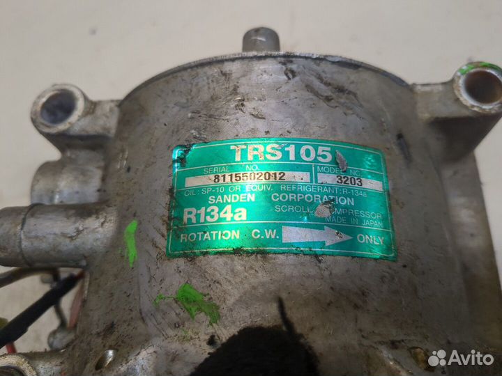 Компрессор кондиционера Mitsubishi Pajero, 1992