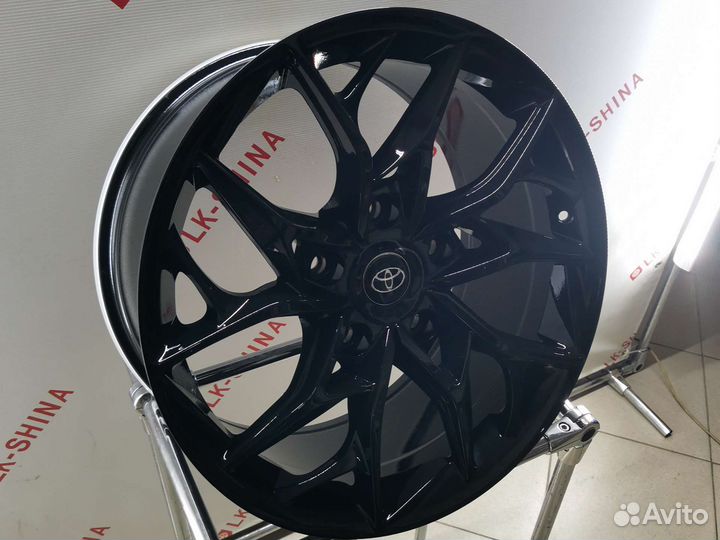 Диски DX800 R20 5x150 et45 d110.5 FB toyota