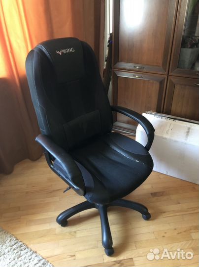 Компьютерное кресло