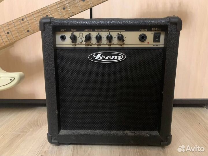 Электрогитара с комбиком бу