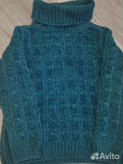 Свитер акула