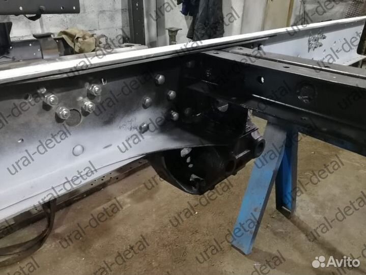 Рама Урал автокран