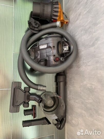 Пылесос Dyson DC 22