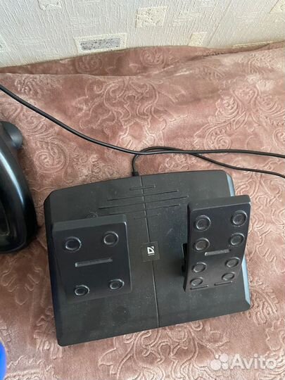 Игровой руль с педалями для пк