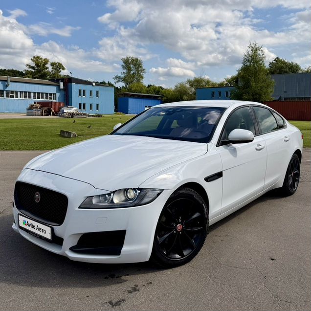 Jaguar XF 2.0 AT, 2017, битый, 135 950 км