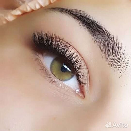 Лэшмейкер, мастер наращивания ресниц