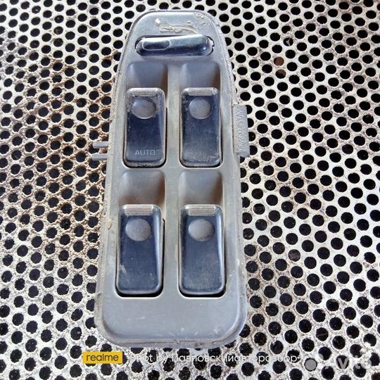 Блок управления стеклоподъемниками Mazda 626