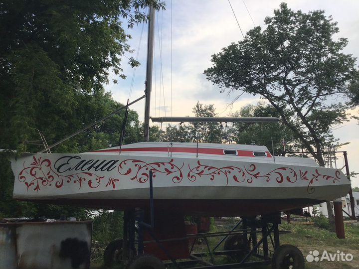 Парусная яхта 9 метров