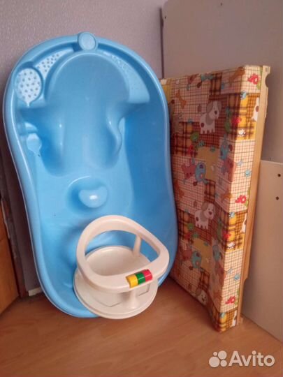 Ванночка для купания с горкой