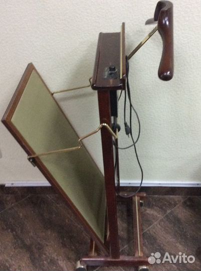 Гладилка, вешалка