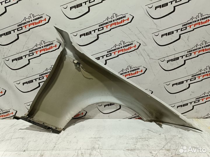 Крыло BMW 1-series E81 E82 E87 E88 41357133227 переднее левое белый NA6513