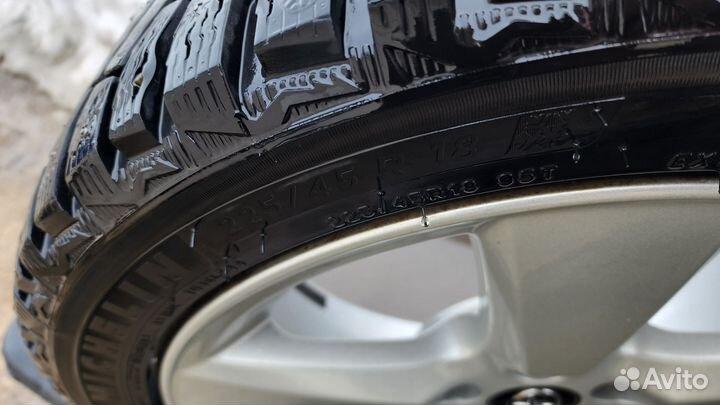 Michelin X-Ice North 4 225/45 R18