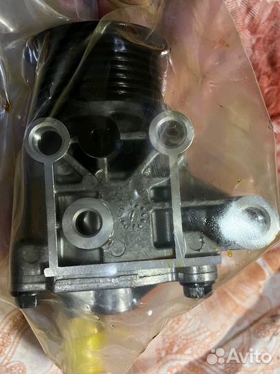 Вакуумный насос Ford 1689115