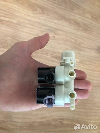 Клапан заливной стиральной машины Indesit