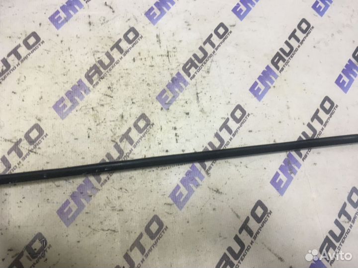 Уплотнитель стекла двери задней лев. Шевроле Ланос