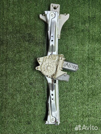 Стеклоподъемник механический задний правый Citroen