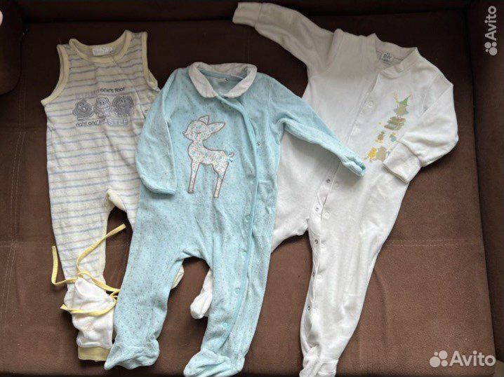 Вещи на девочку до года
