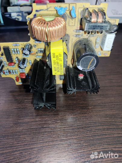 Оригинальная плата от зарядного Бош