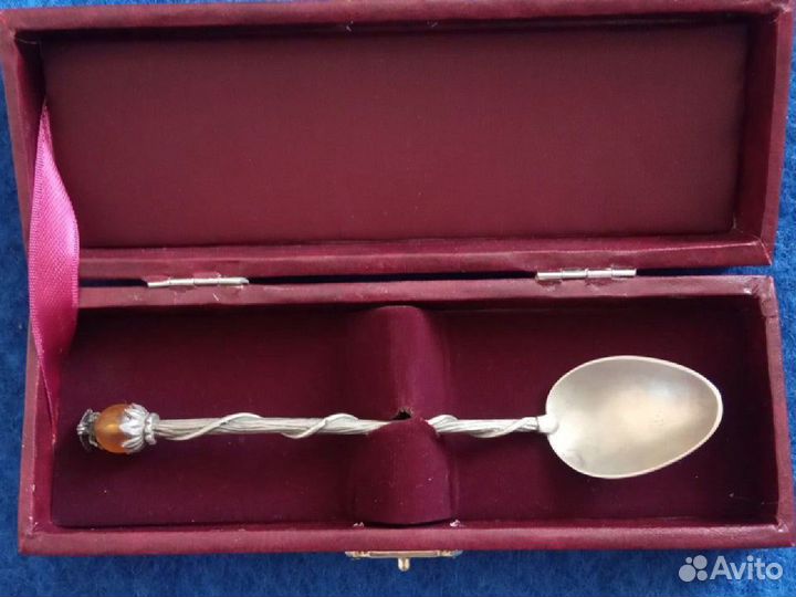 Серебряная чайная ложка 