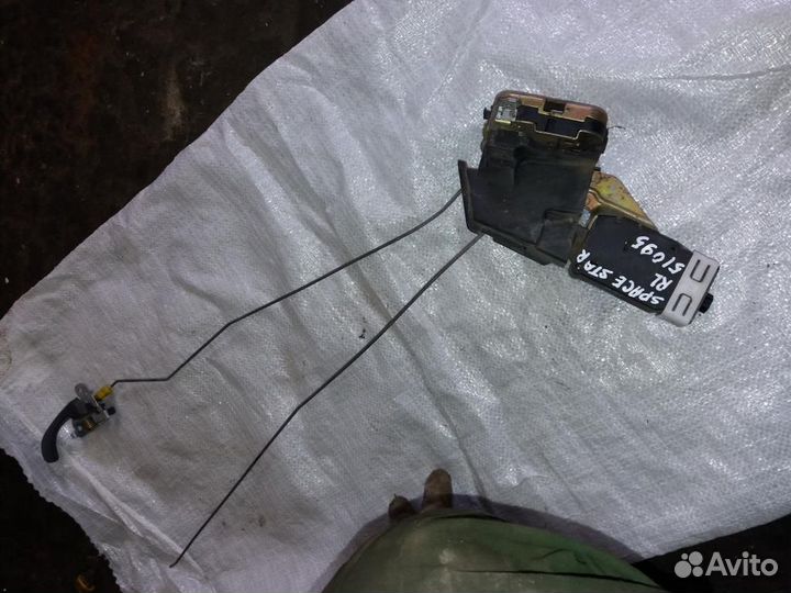 Замок двери Mitsubishi Space Star задний левый