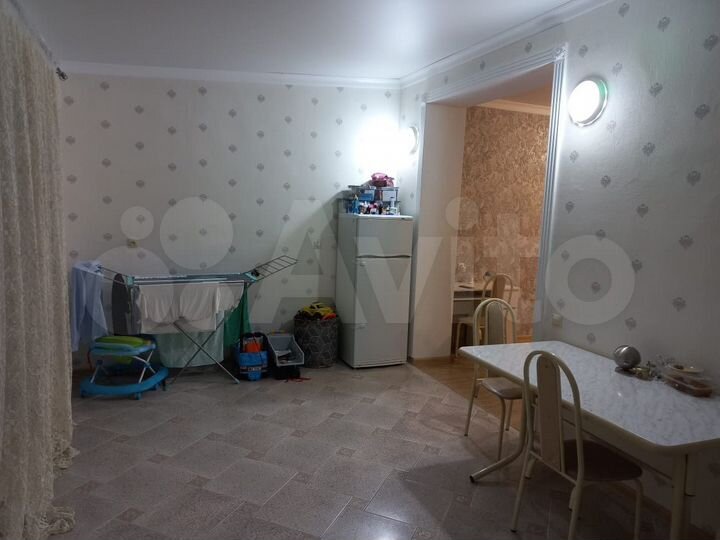 2-к. квартира, 85 м², 6/6 эт.