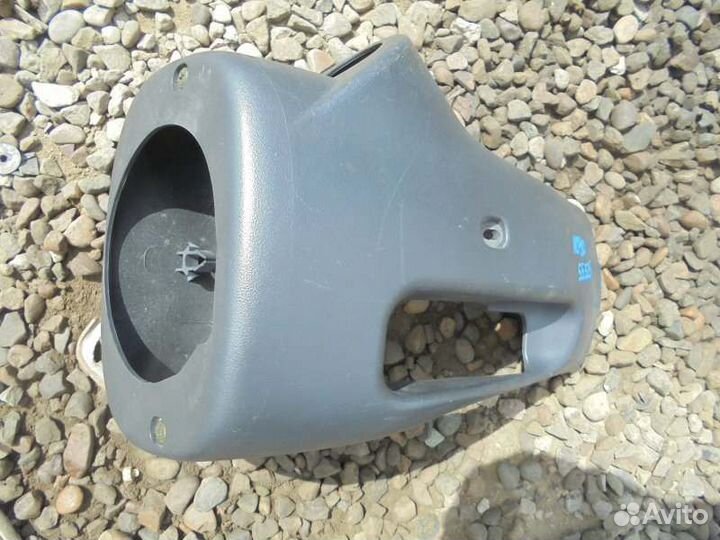 Кожух рулевой колонки Toyota Vitz SCP10 1SZ-FE