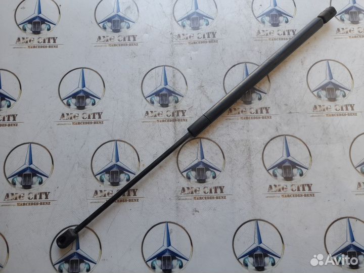 Мерседес Амортизатор задней крышки багажника