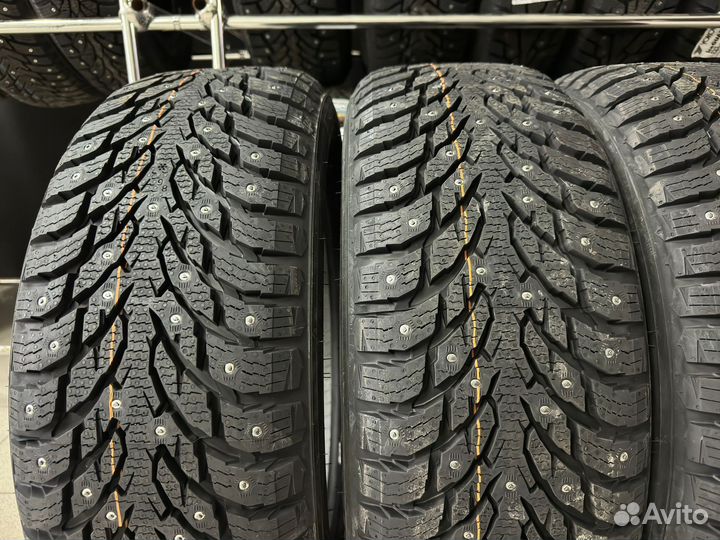 Ikon Tyres Autograph Ice 9 SUV 215/55 R18 113