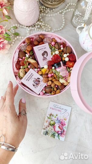 Букеты и цветы из зефира и шоколада в школу