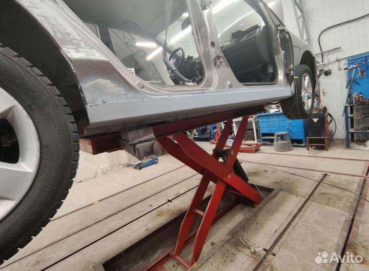 Пороги для Honda Civic 4D 2005-2011 (FD, FK, FN)