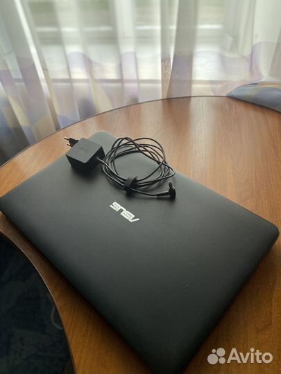 Ноутбук asus X751S