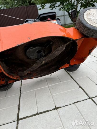 Газонокосилка бензиновая