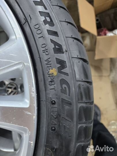 Triangle EffeXSport TH202 235/40 R19