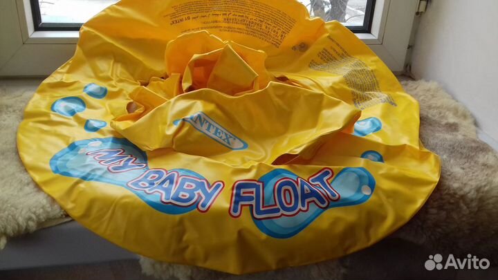 Малышу для плавания круги, шапка, нарукавники