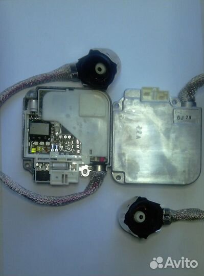 Блок розжига ксенона Тойота / Toyota