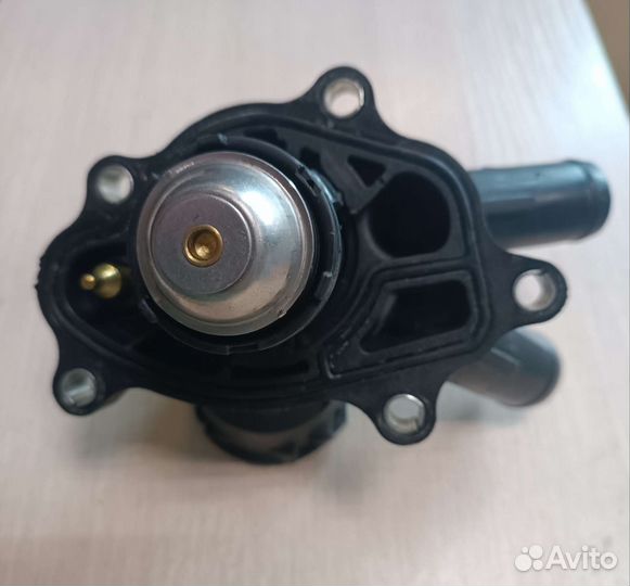 Термостат в сборе mercedes C-class W204 W212