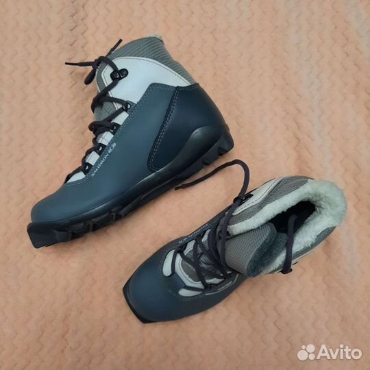 Лыжные ботинки Salomon S5, р-р 38, крепление SNS