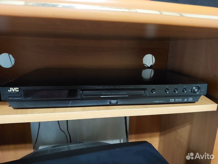 DVD проигрыватель JVC