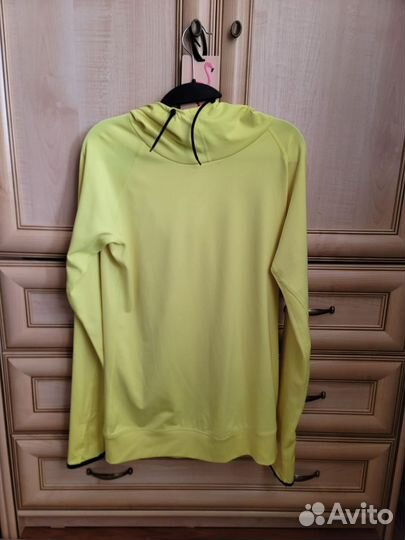 Спортивные кофты Reebok и др